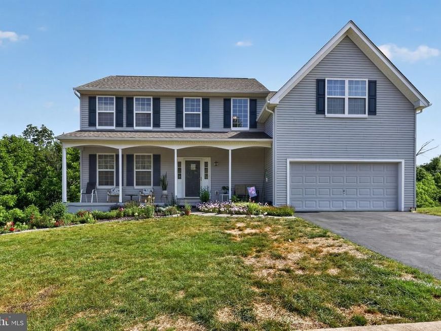 1110 Autumnview Lane, Pottstown, PA 19464 Main Photo