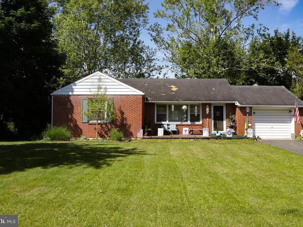 2188 SWAMP PIKE , GILBERTSVILLE, PA 19525