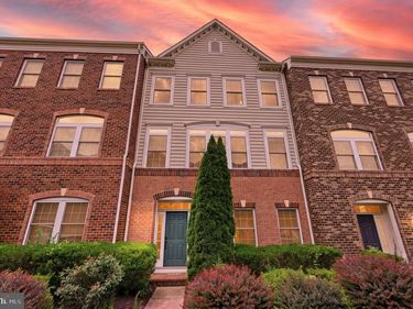 24643 RED LAKE TERRACE, STERLING, VA 20166