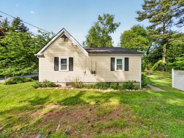 26 Oriole Street, New Bedford, MA 02745