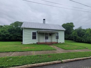 117 Glen Oak Drive, Danville, VA 24541