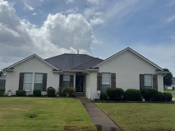 352 S Casa View Drive, Marion, AR 72364