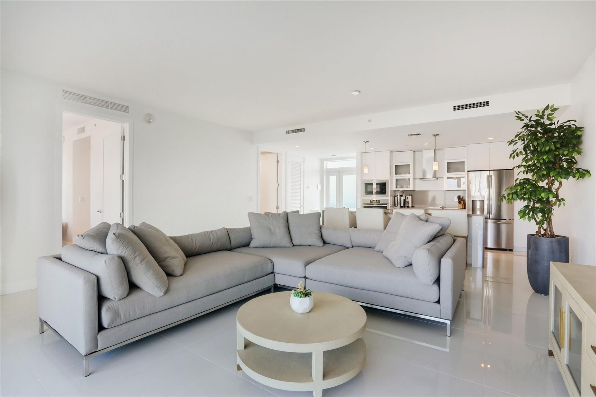 1 S Palmway, Unit #404, Lake Worth Beach, FL 33460 Photo