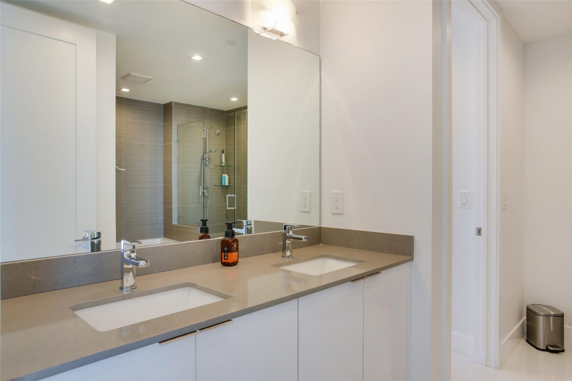 1 S Palmway, Unit #404, Lake Worth Beach, FL 33460 Photo