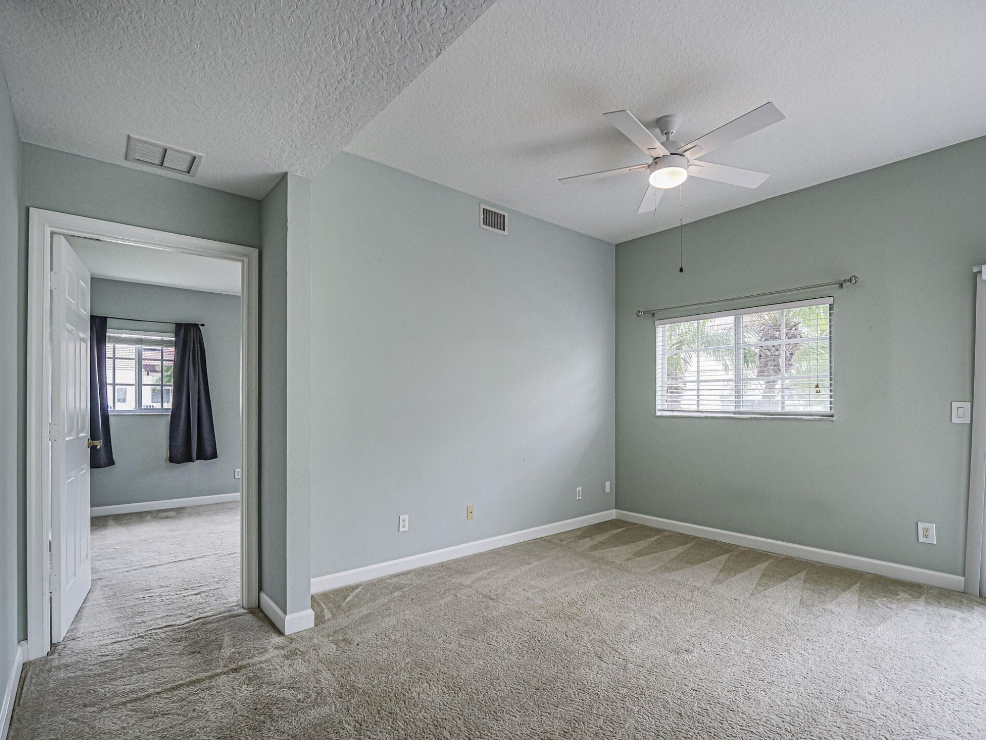 524 7th Square, Unit 101, Vero Beach, FL 32962 Photo