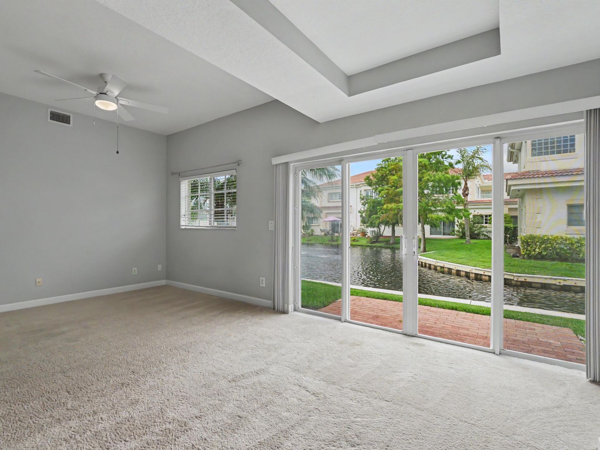 524 7th Square, Unit 101, Vero Beach, FL 32962 Photo