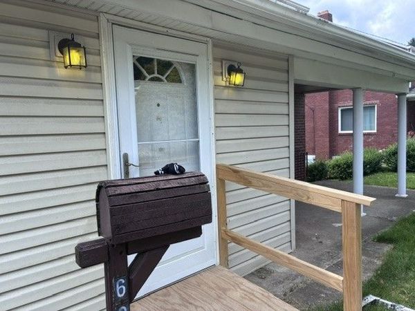690 Park Ave , Pittsburgh, PA 15221