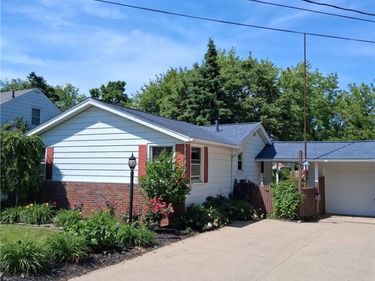 481 Shupe Avenue, Amherst, OH 44001