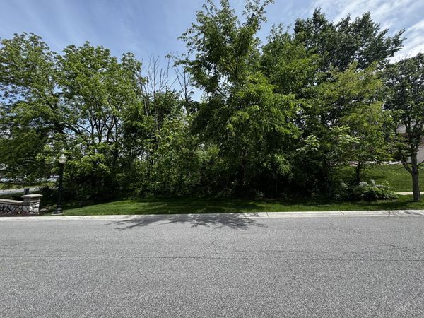 101 Scotscraig Drive, Valparaiso, IN 46385