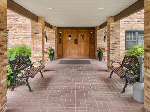 475 N CASS Avenue , Unit 105, Westmont, IL 60559