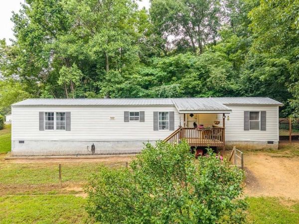 4308 SE Scott Brown Road , Fairmount, GA 30139