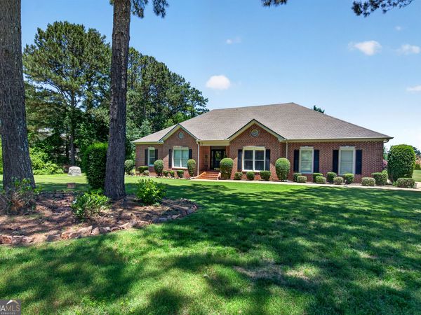 98 Prestwick Drive, Lagrange, GA 30241