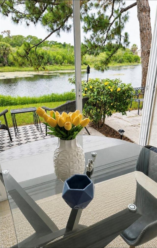 8360 Wingate Drive, Unit 811, Sarasota, FL 34238 Photo