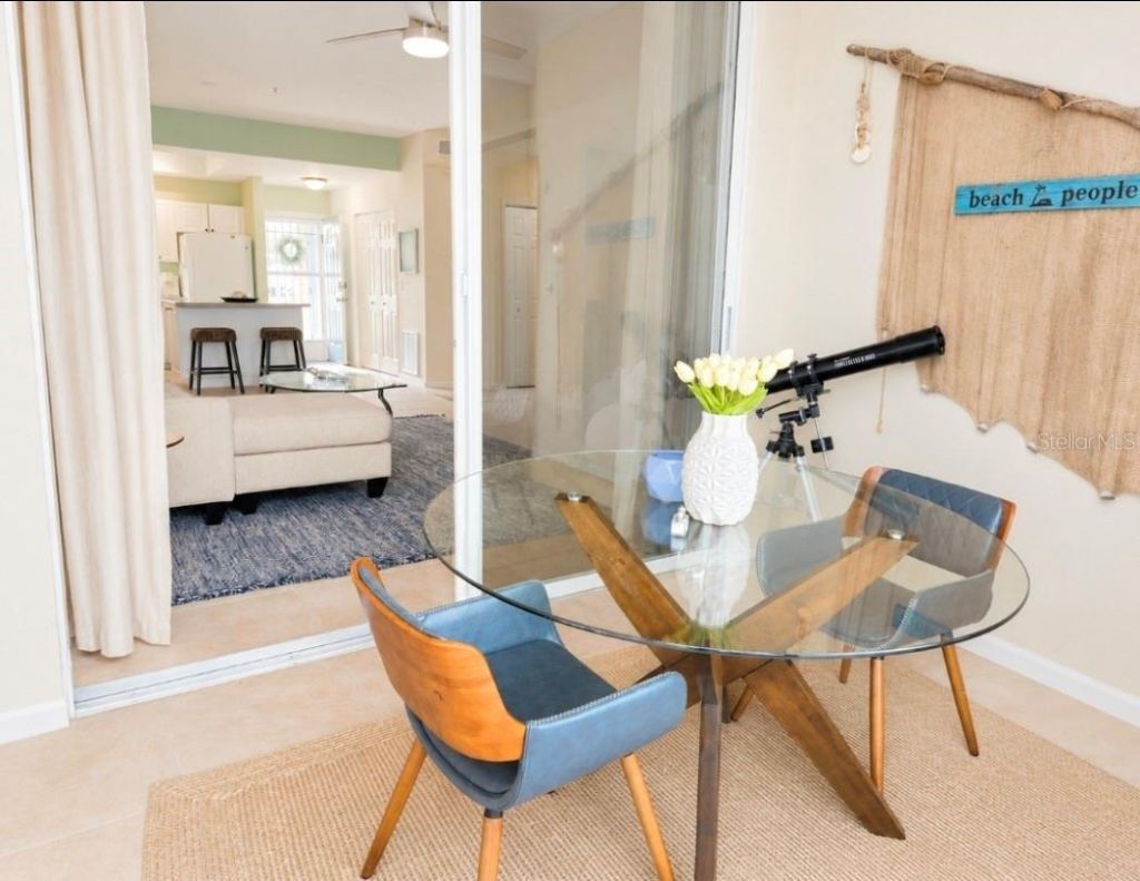 8360 Wingate Drive, Unit 811, Sarasota, FL 34238 Photo
