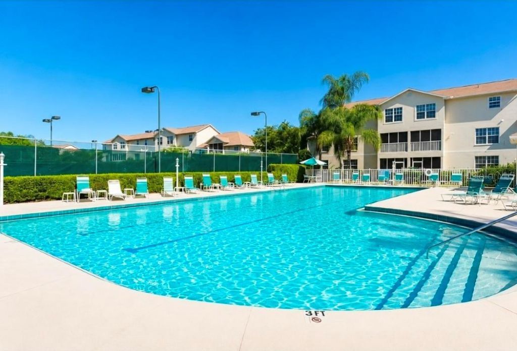 8360 Wingate Drive, Unit 811, Sarasota, FL 34238 Photo