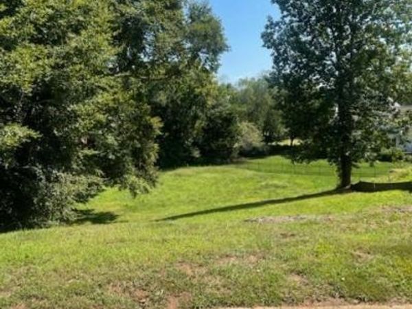 2808 Devonshire Court , Gastonia, NC 28054