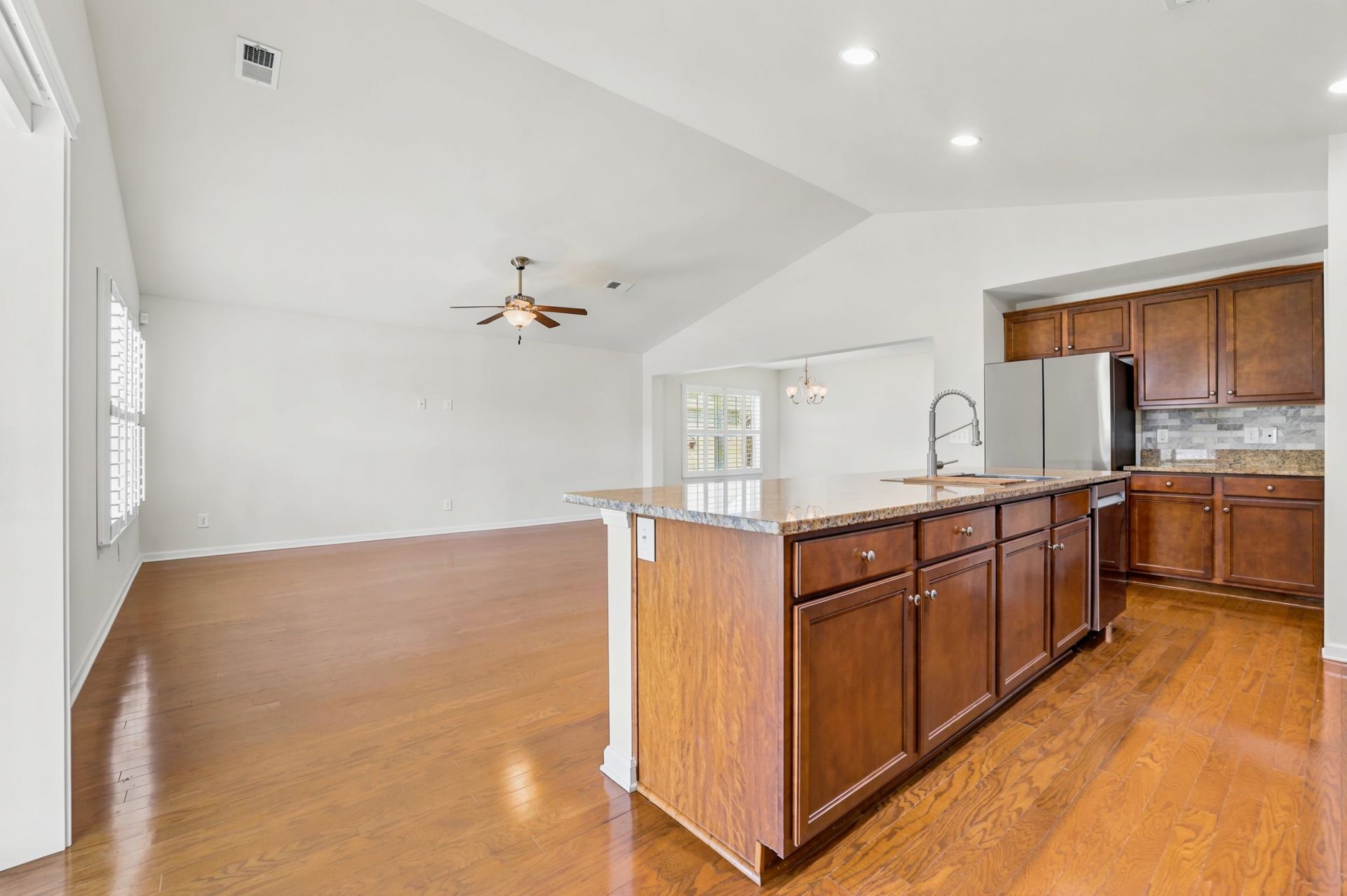 812 Sweeney Dr. Photo 12