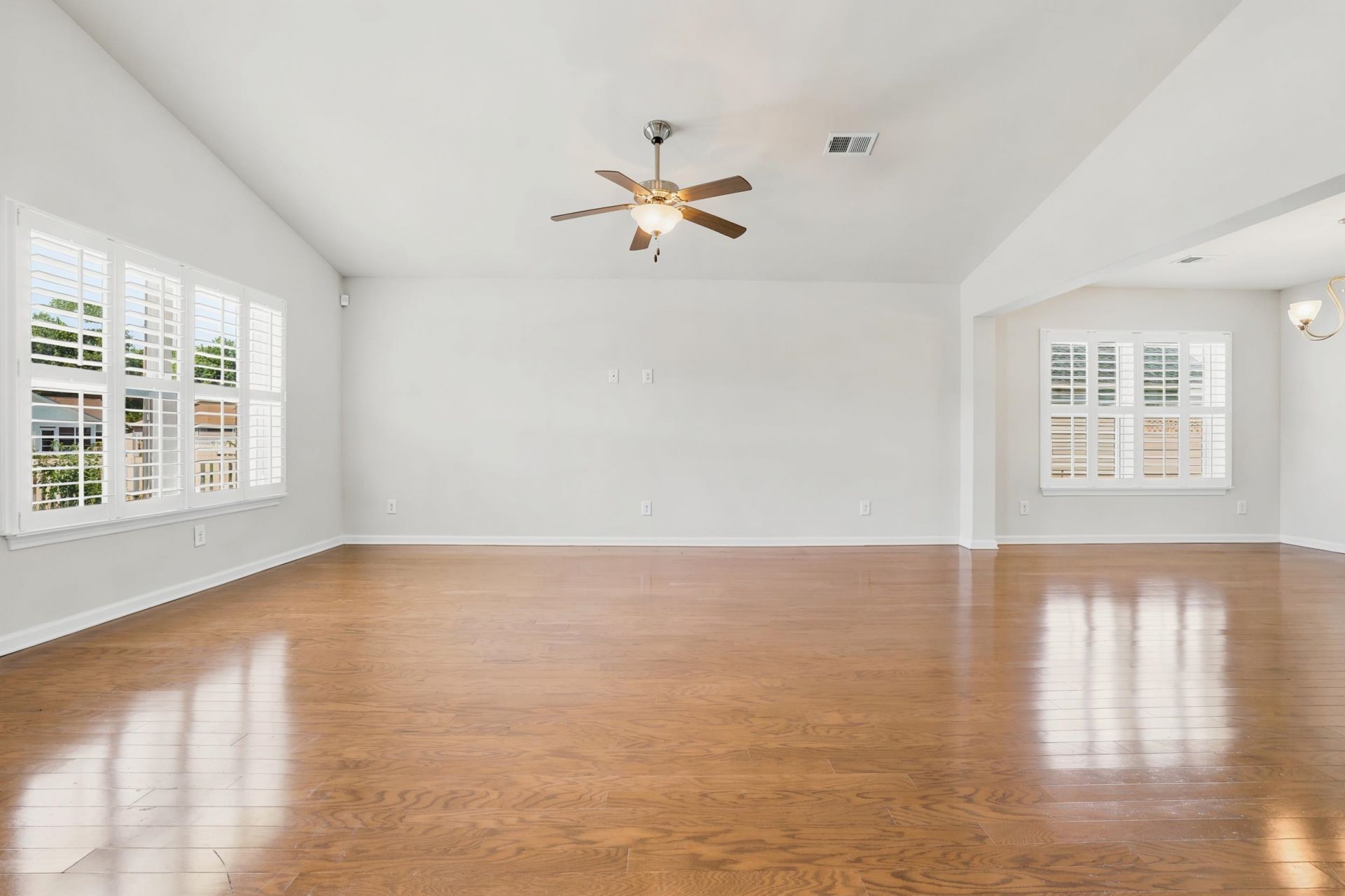 812 Sweeney Dr. Photo 13