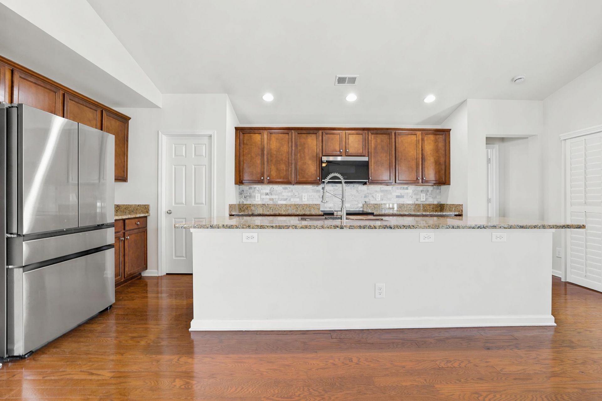 812 Sweeney Dr. Photo 14