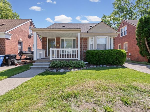 9928 Farley Street, Redford, MI 48239