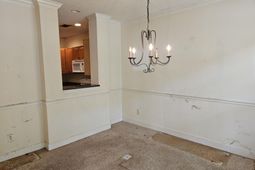 2827 Sweetleaf Lane photo 4