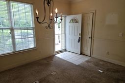 2827 Sweetleaf Lane photo 4