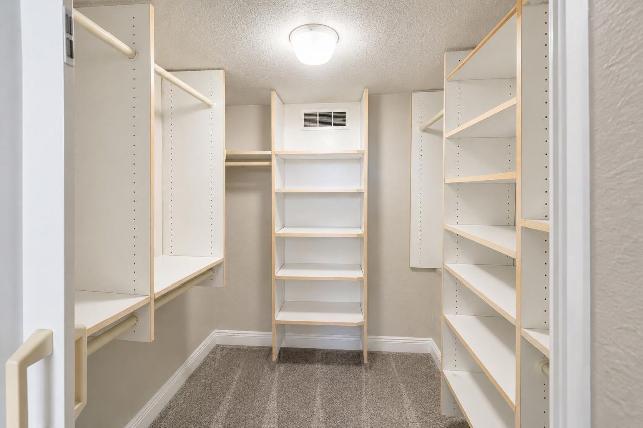 4800 Bayview, Unit 306, Fort Lauderdale, FL 33308 Photo