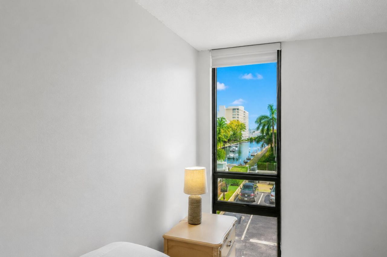 4800 Bayview, Unit 306, Fort Lauderdale, FL 33308 Photo