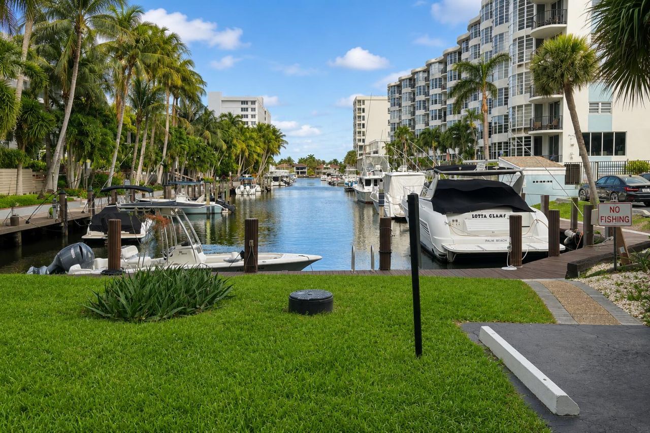 4800 Bayview, Unit 306, Fort Lauderdale, FL 33308 Photo
