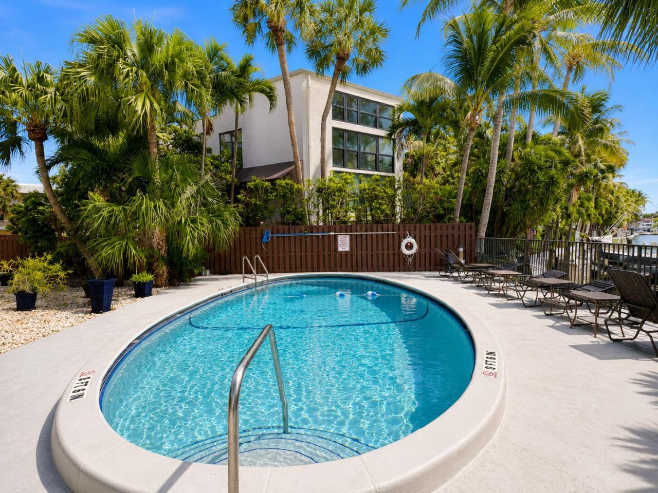 4800 Bayview, Unit 306, Fort Lauderdale, FL 33308 Photo