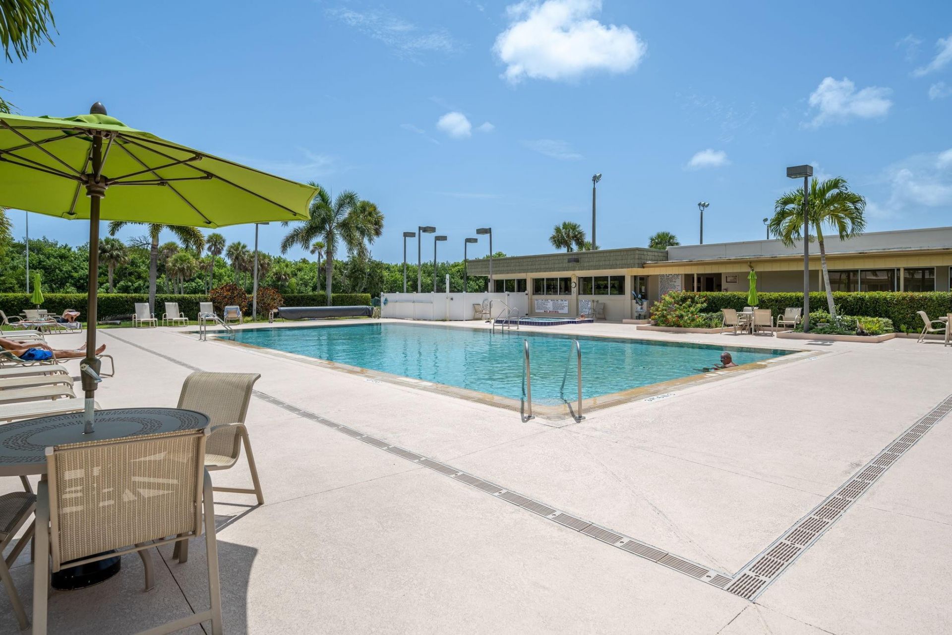40 Vis Gdns Trail, Unit 201, Vero Beach, FL 32962 Photo