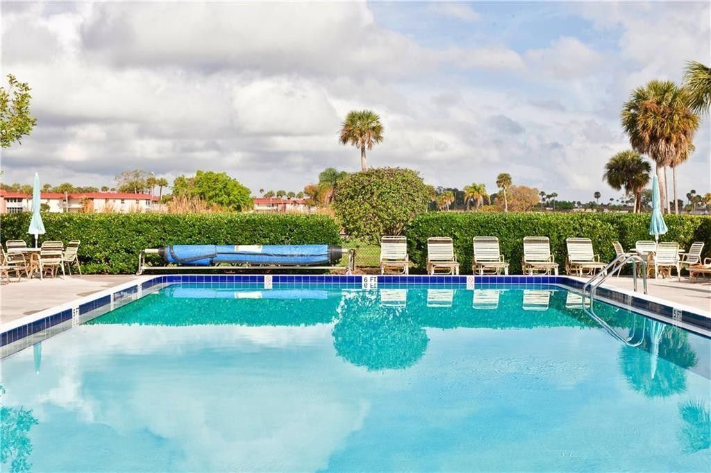 40 Vis Gdns Trail, Unit 201, Vero Beach, FL 32962 Photo
