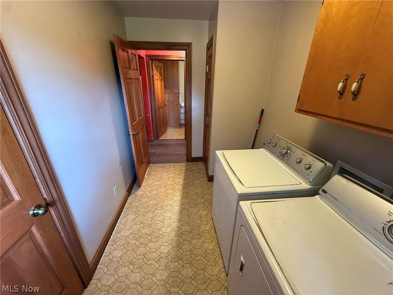 238 Edgemore Street NE, Sugarcreek, OH 44681 Photo 18