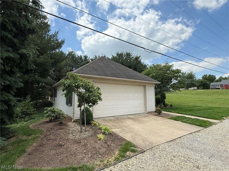 238 Edgemore Street NE, Sugarcreek, OH 44681 Photo 44