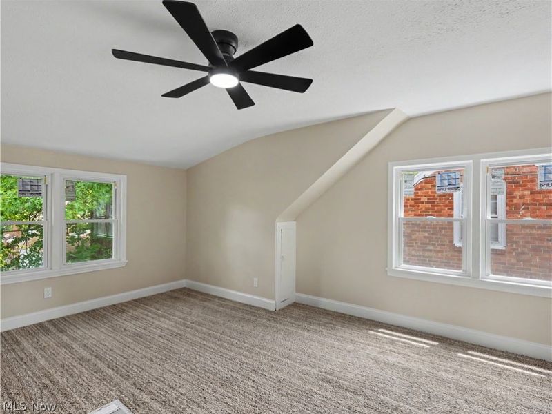 617 E 118th Street, Cleveland, OH 44108 Photo 18