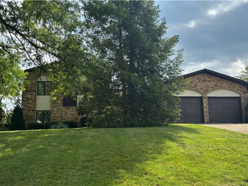 2648 Connecticut Court, Uniontown, OH 44685 Photo 2