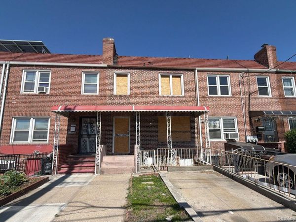 114-16 Springfield Boulevard , Cambria Heights, NY 11411