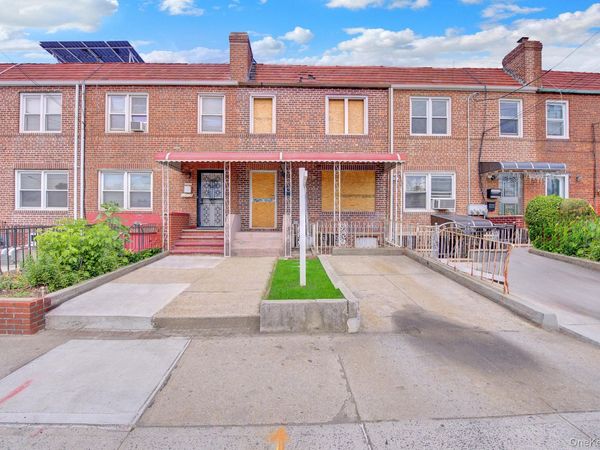 114-16 Springfield Boulevard , Cambria Heights, NY 11411