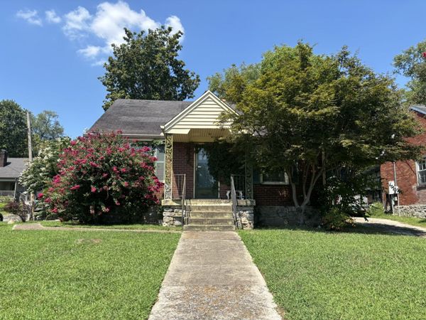 2601 Inga St , Nashville, TN 37216
