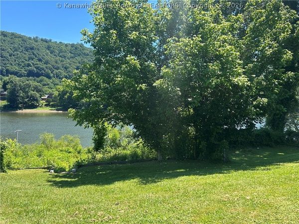 6506-6508 Roosevelt Avenue, Charleston, WV 25304