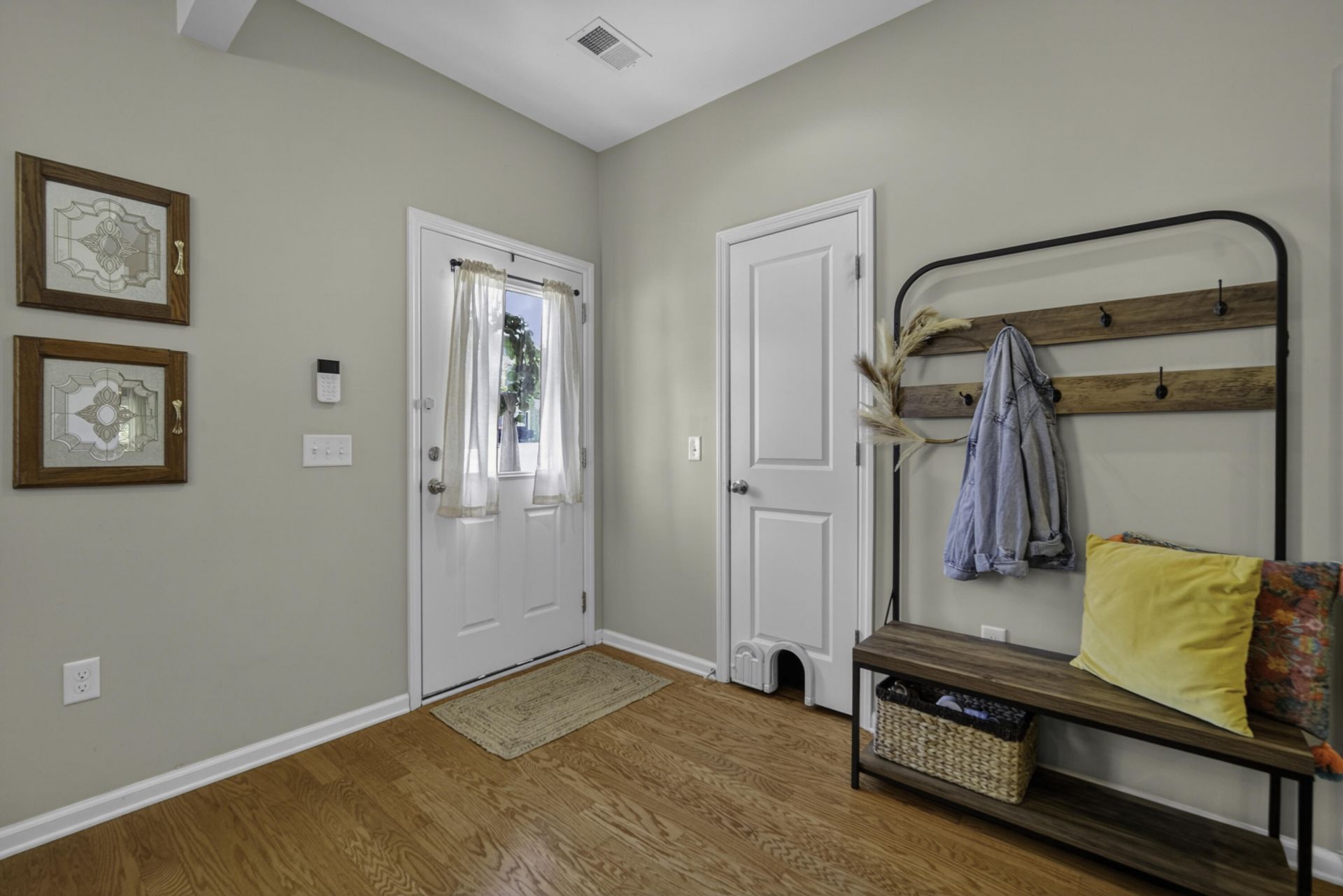 9127 Parlor Drive Photo 7