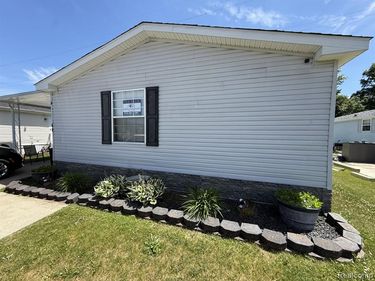 40 Bellwood, Swartz Creek, MI 48473