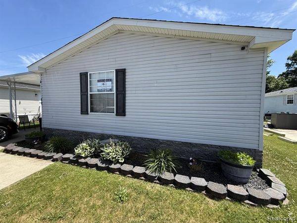 40 Bellwood , Swartz Creek, MI 48473
