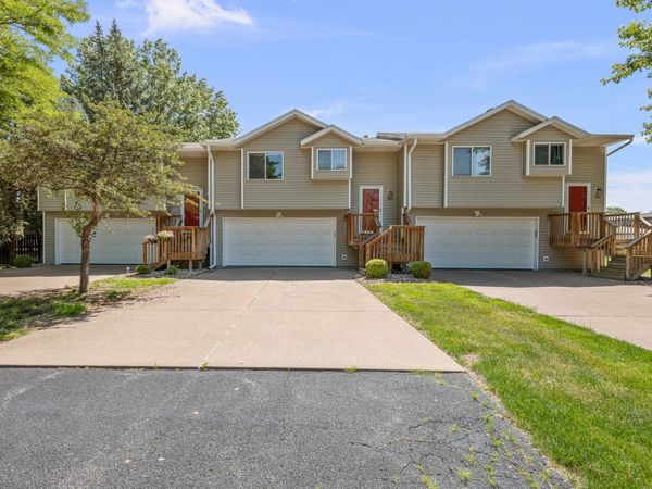 3004 3rd Street , Unit 10, Moline, IL 61264