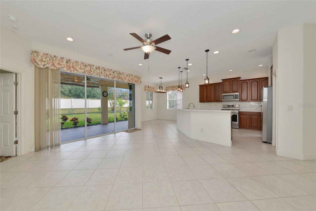 6841 74th Street Circle E, Bradenton, FL 34203 Photo