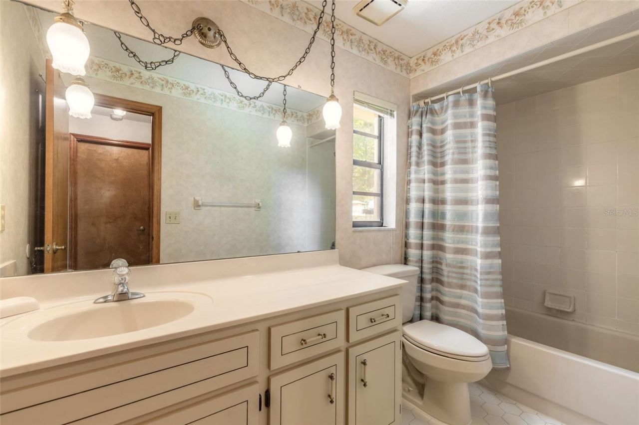 4576 Phipps Drive , Port Orange, FL 32129 Photo