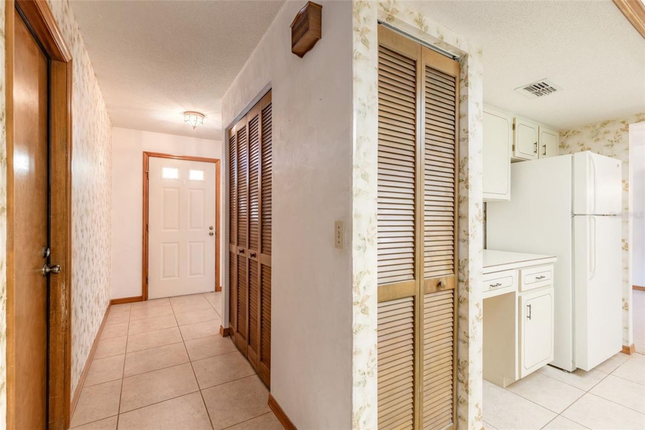 4576 Phipps Drive , Port Orange, FL 32129 Photo