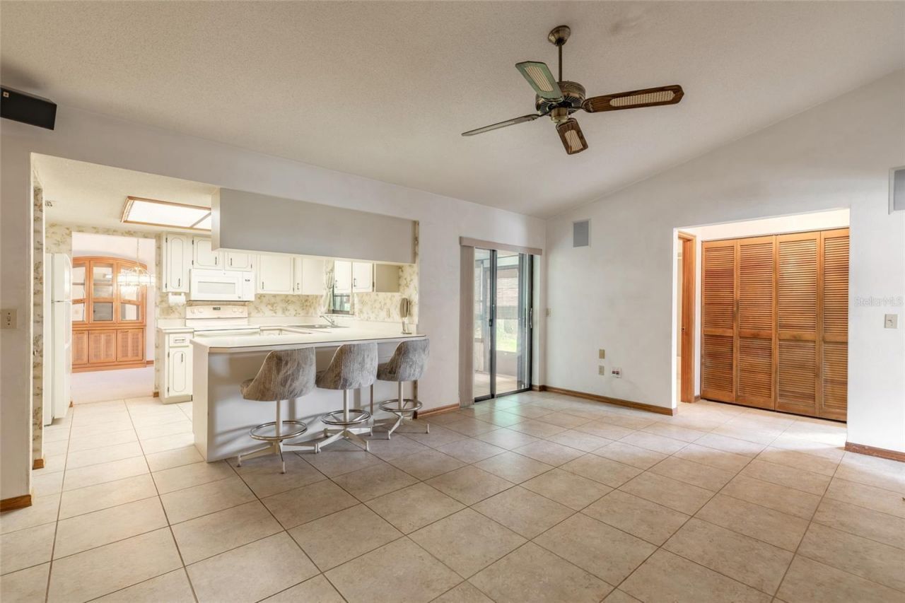 4576 Phipps Drive , Port Orange, FL 32129 Photo