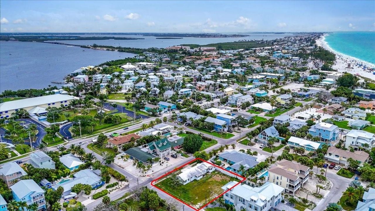 121 48th Street , Holmes Beach, FL 34217 Photo