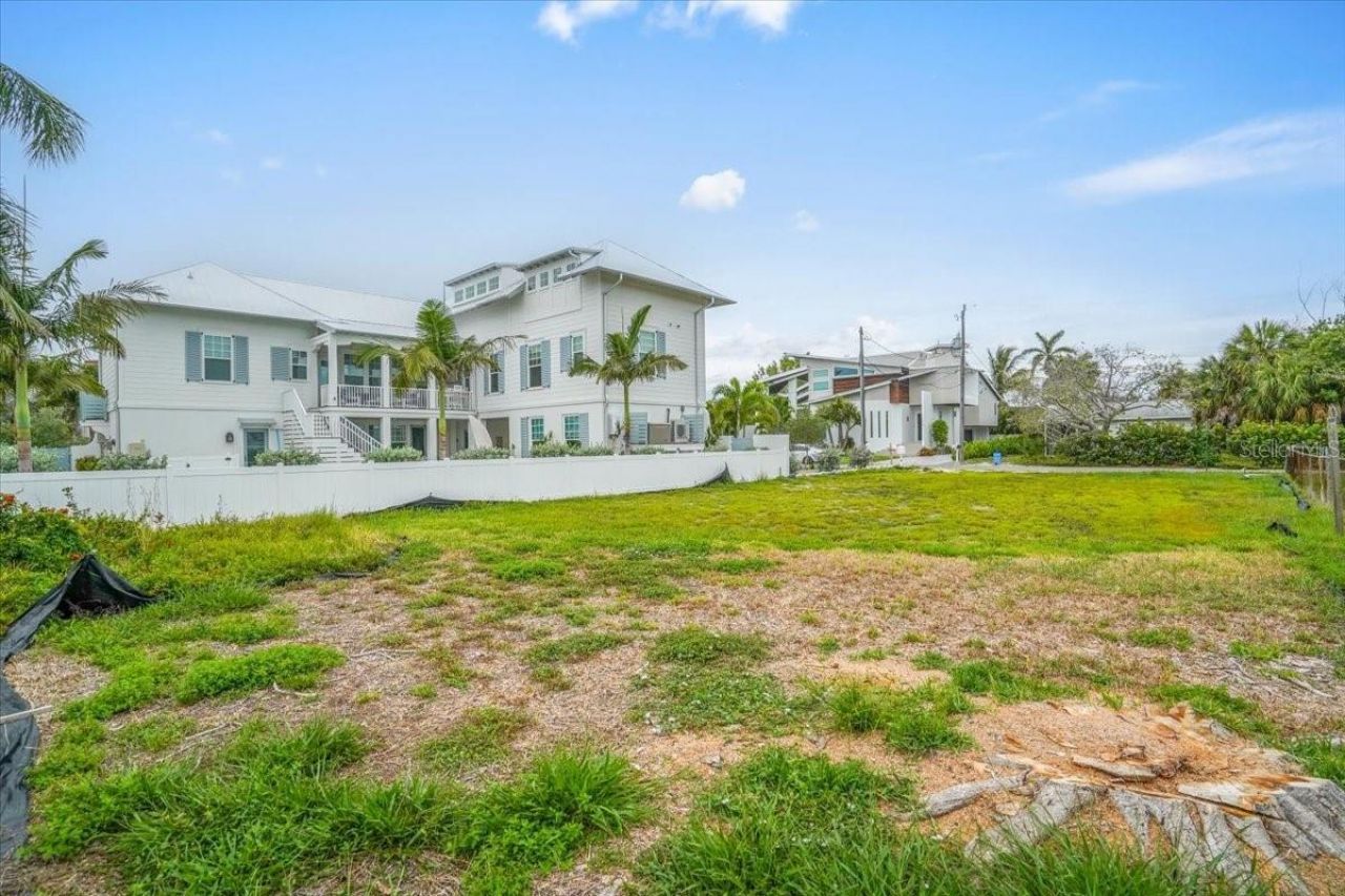 121 48th Street , Holmes Beach, FL 34217 Photo